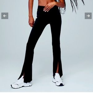 NWT Alo Airbrush High Waist Flutter Legging 7/8